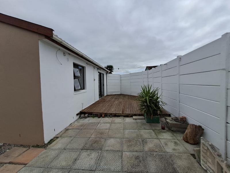 2 Bedroom Property for Sale in Ottery Western Cape